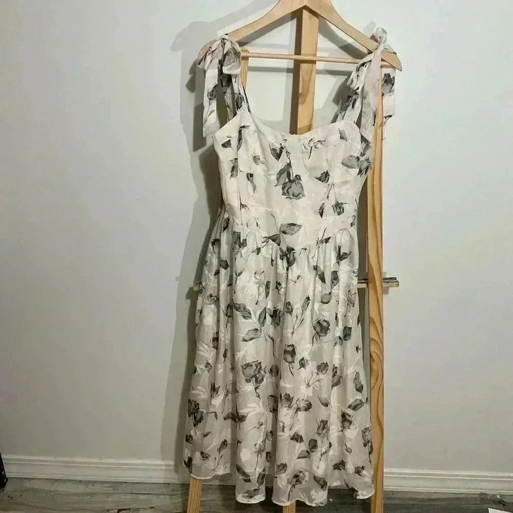Chicwish, sweetheart neckline tie strap, midi, dress, and ink flower buds size s